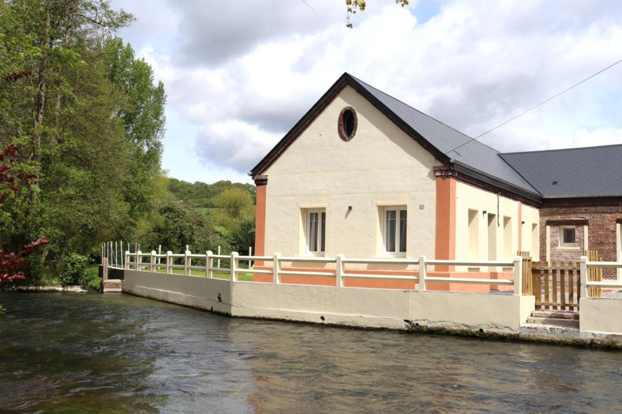 Au Clair Matin Sur L'Yeres Villa Sept-Meules Luaran gambar